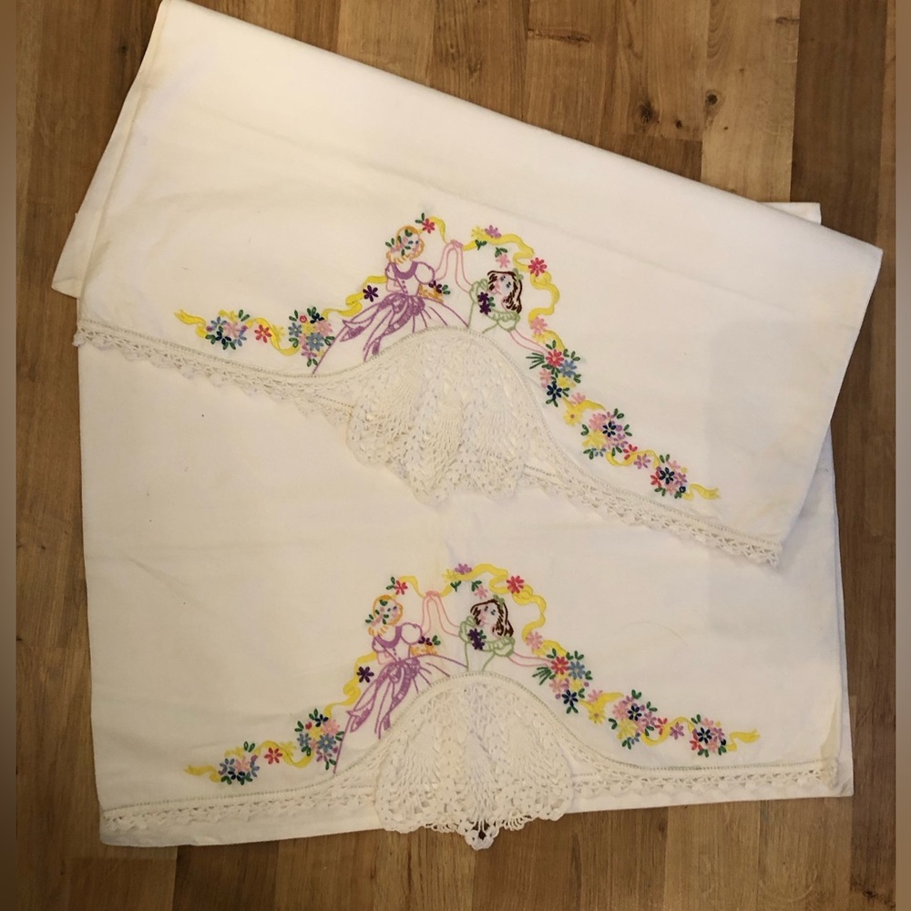 Set of 2 VTG Embroidered/Crocheted 100% Cotton Pillowcases 2 Victorian Ladies